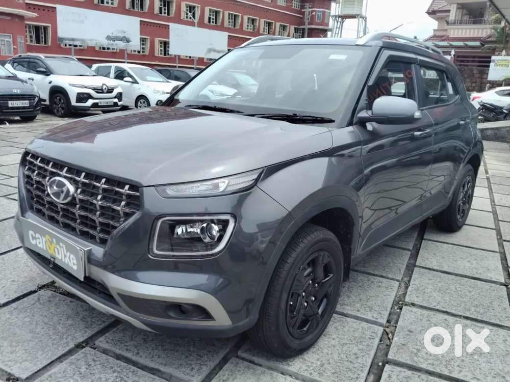 Hyundai Venue 1.2 S Plus, 2022, Petrol