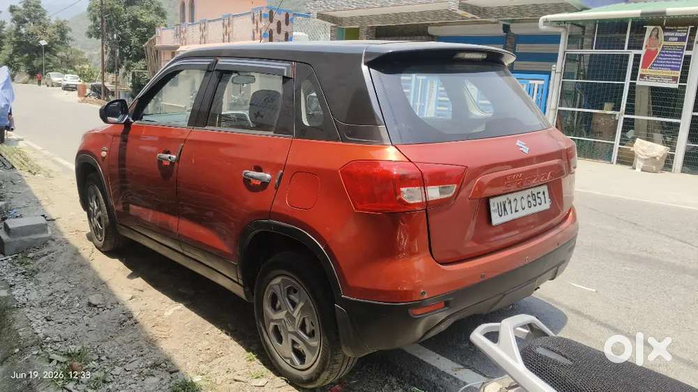 Maruti Suzuki Brezza Lxi 2017