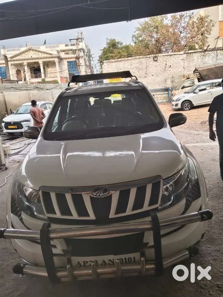 Xuv500 W8 For Sale