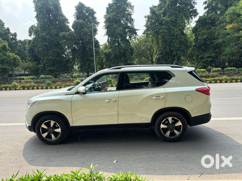 Mahindra Alturas G4 4wd At, 2019, Diesel