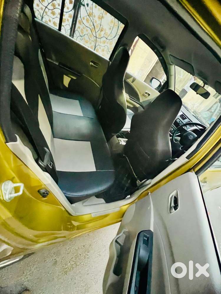 Maruti Suzuki Celerio 1.0 Vxi Amt, 2014