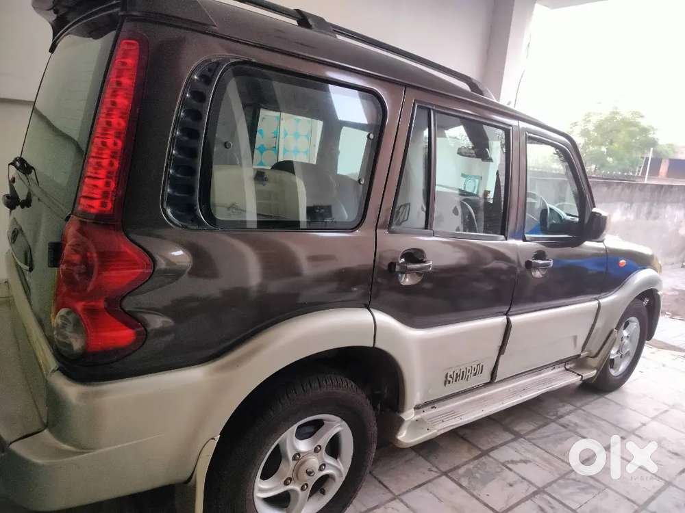Mahindra Scorpio Classic 2010