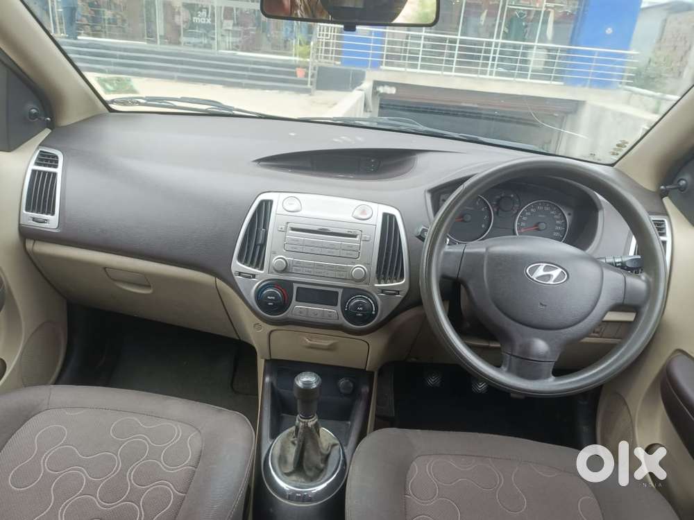 Hyundai I20 Magna 1.2 Mt, 2011, Petrol