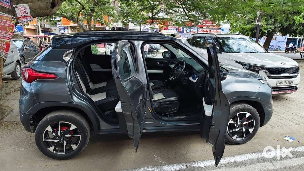 Tata Punch 1.2 Revotron Accomplished Camo Amt, 2022, Petrol