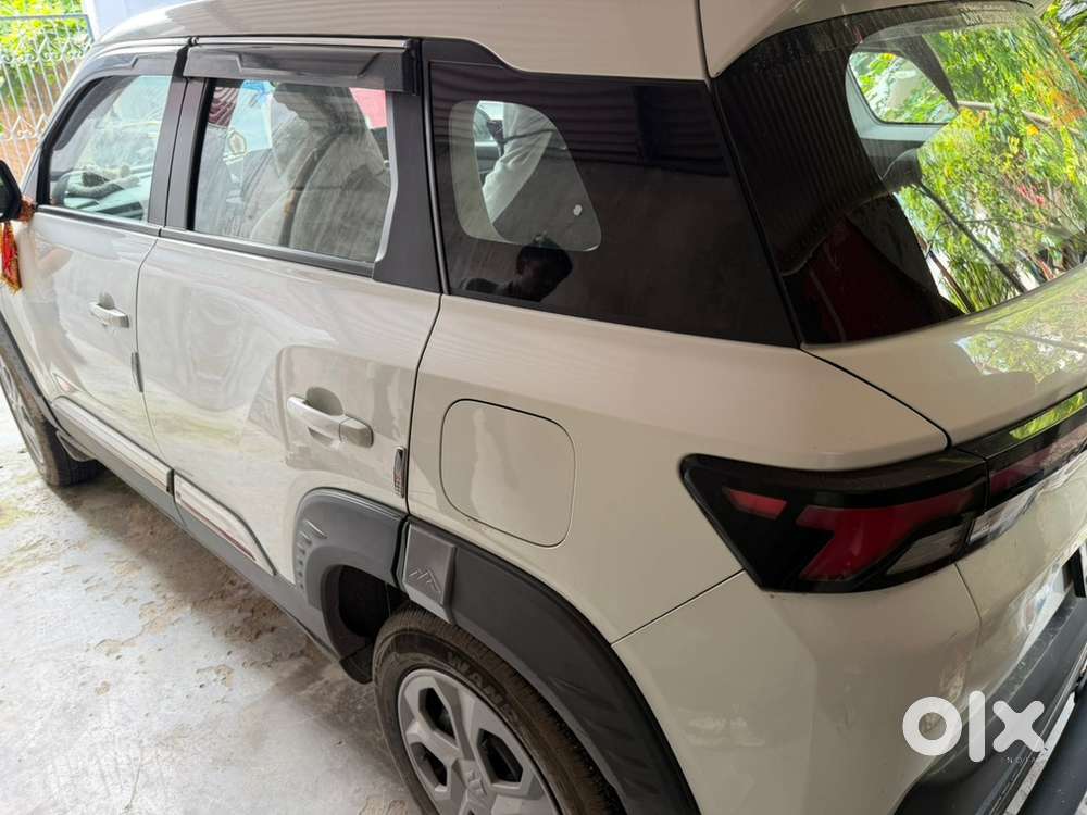 Maruti Brezza Lxi 2025 Petrol Brand New Condition