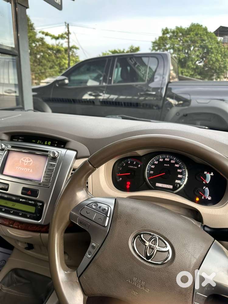 Toyota Innova Diesel 2014