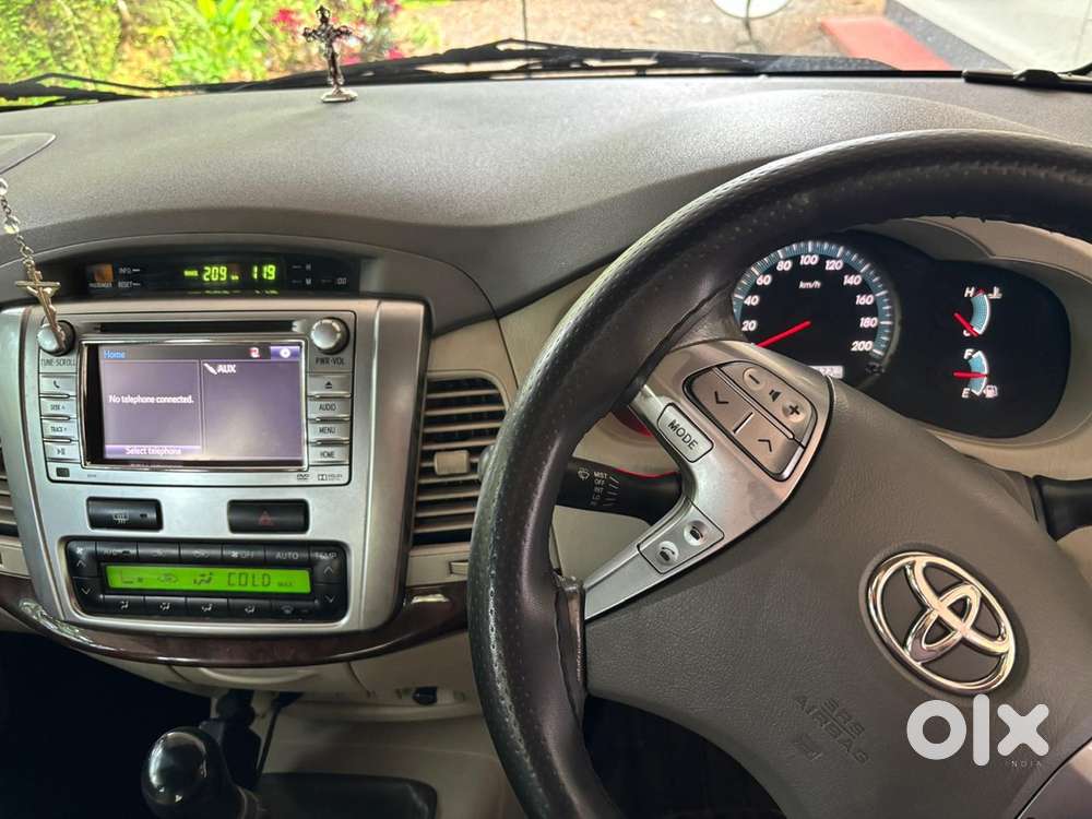 Toyota Innova Diesel 2014