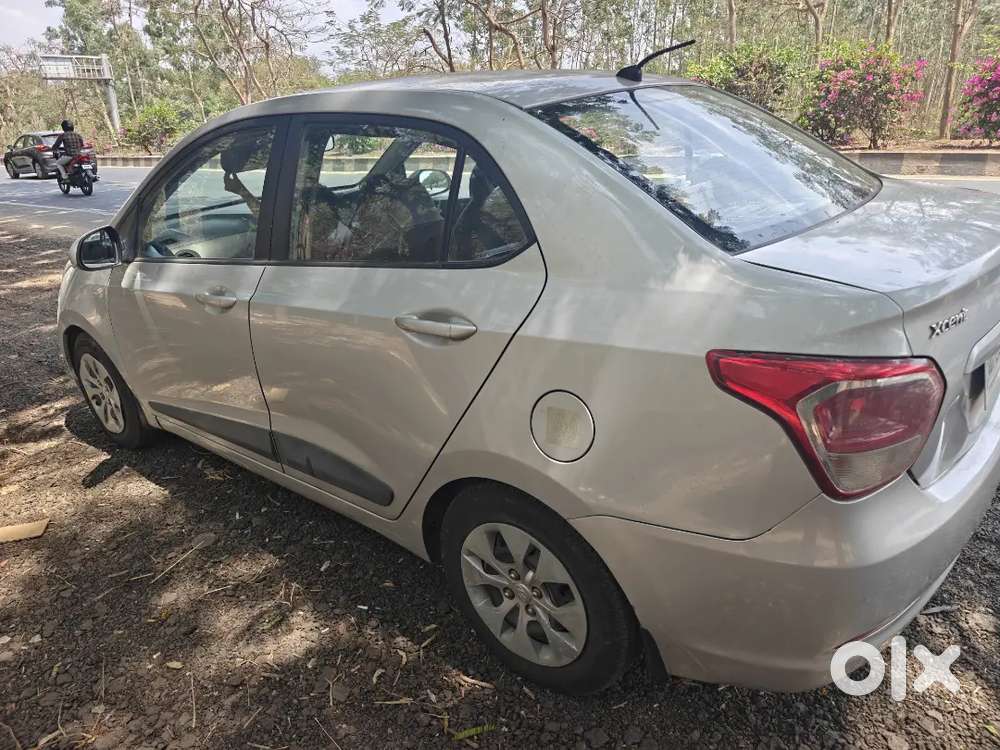 Hyundai Xcent 2015 Diesel Well Maintained