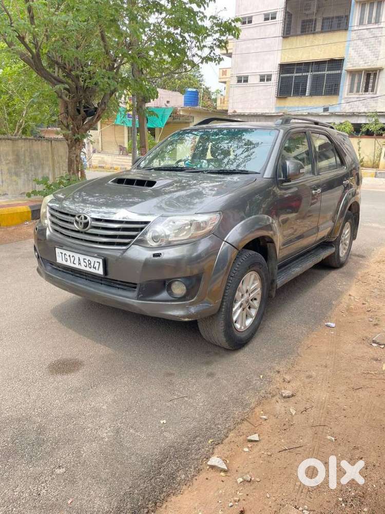 Toyota Fortuner 2011-2016 4x2 Manual, 2012, Diesel