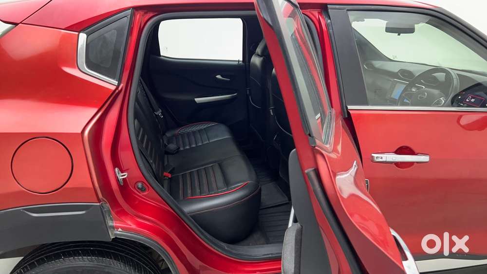 Nissan Magnite 1.0 Xv Premium Turbo Cvt, 2022, Petrol
