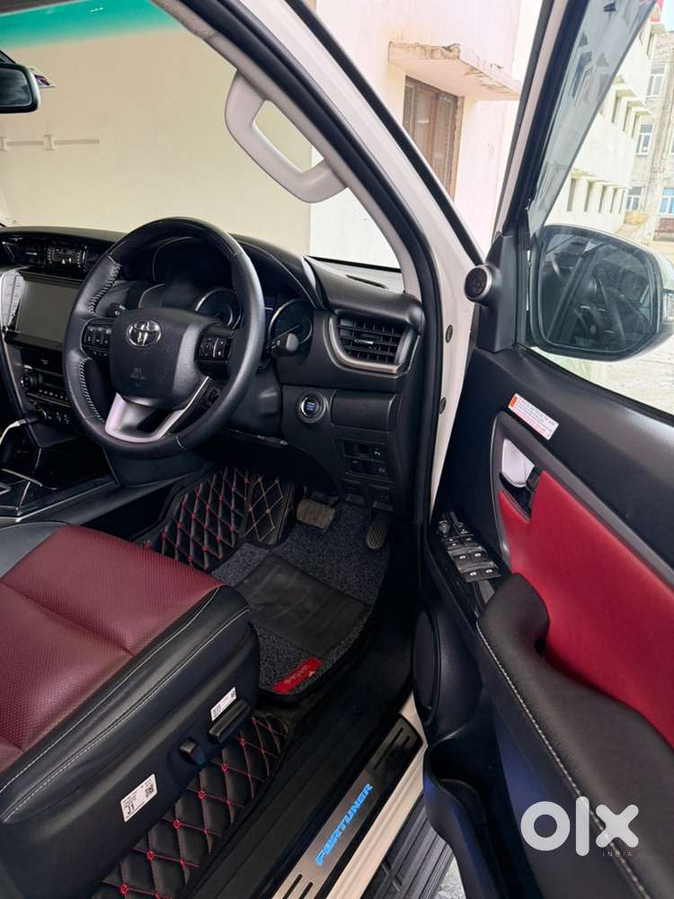 Toyota Fortuner Leader Edition 2025