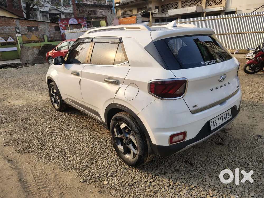 Hyundai Venue Turbo Manual 2021