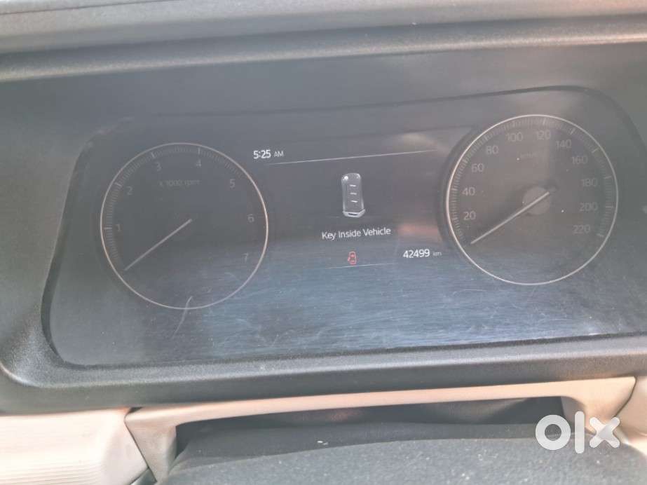 Mahindra Xuv700 2.2 Mx Diesel Mt 5 Str, 2022, Diesel