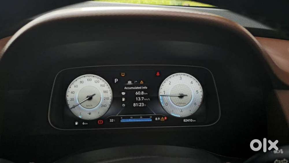 Hyundai Alcazar Signature (o) 7 Seater 1.5 Diesel At Adventure Dual ..