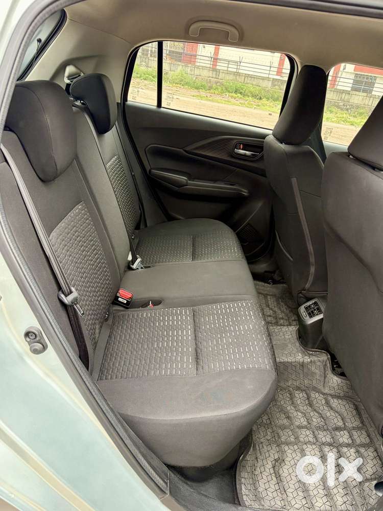 Maruti Suzuki New-gen Swift Zxi, 2025, Petrol