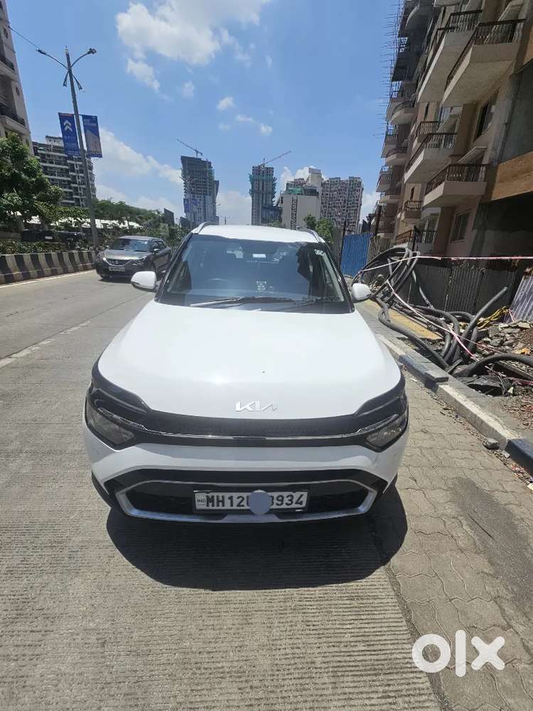 2022- Kia Carens Prestige Plus 7 Seater - Petrol- Manual- Fix Price