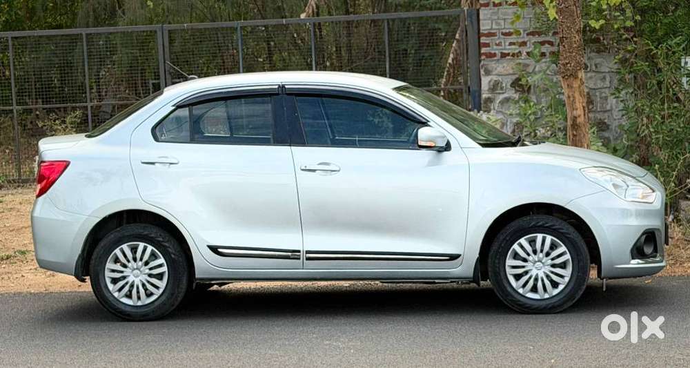 Maruti Suzuki Dzire, 2023, Petrol