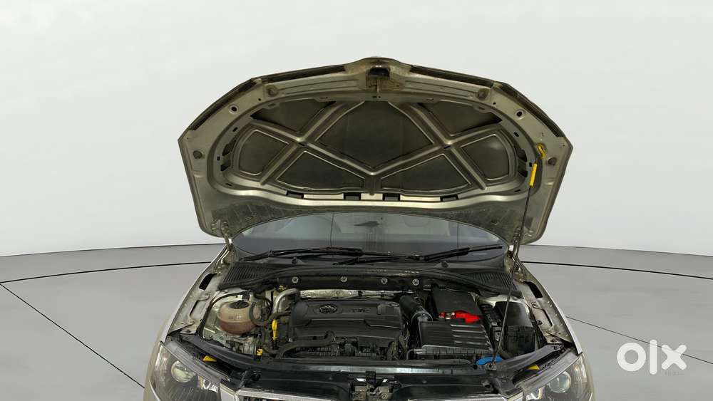 Skoda Octavia 1.8 Tsi Style Plus At, 2016, Petrol