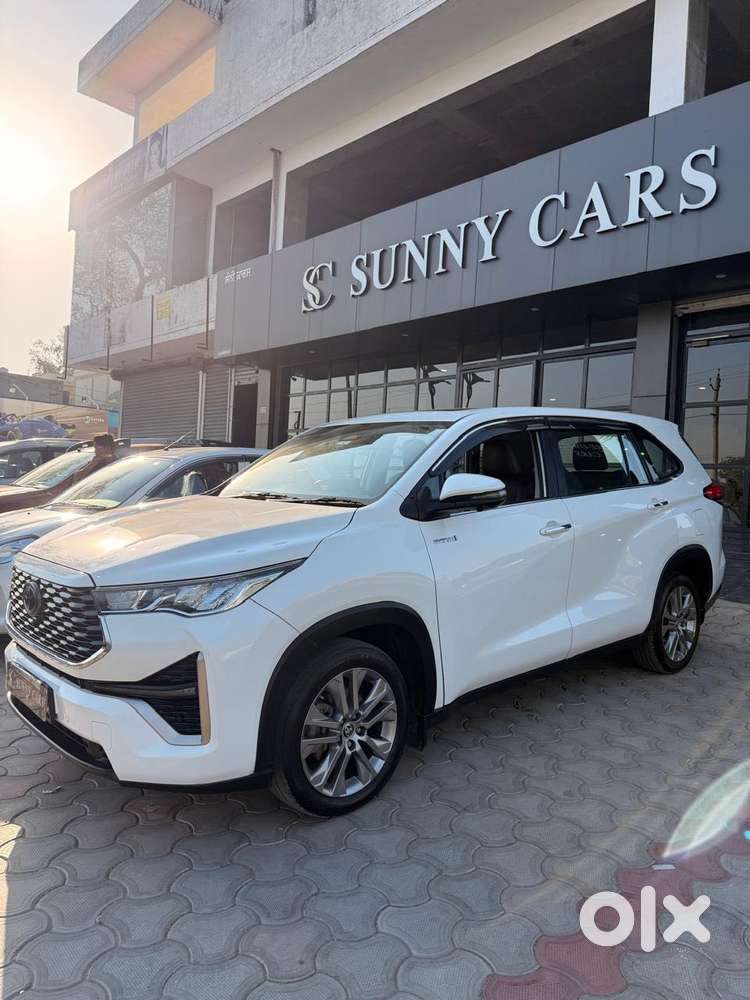 Toyota Innova Hycross 2.0 Zx (o) Hybrid 7 Str, 2025, Cng & Hybrids