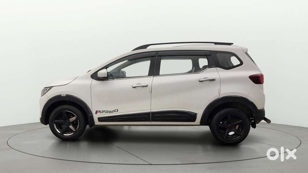 Renault Triber Rxl, 2020, Petrol