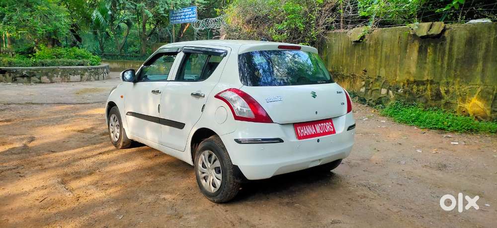 Maruti Suzuki Swift Lxi Option, 2018, Cng & Hybrids