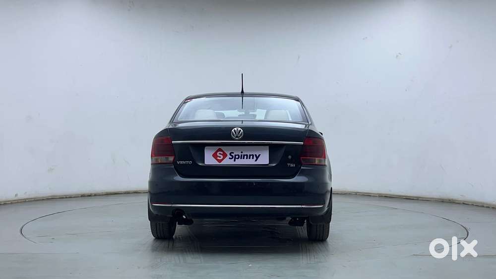 Volkswagen Vento 1.2 Tsi Highline At, 2017, Petrol