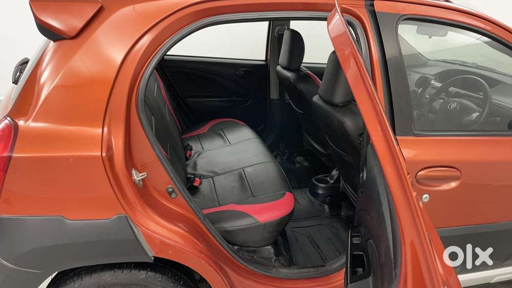 Toyota Etios Cross 1.2l G, 2018, Petrol