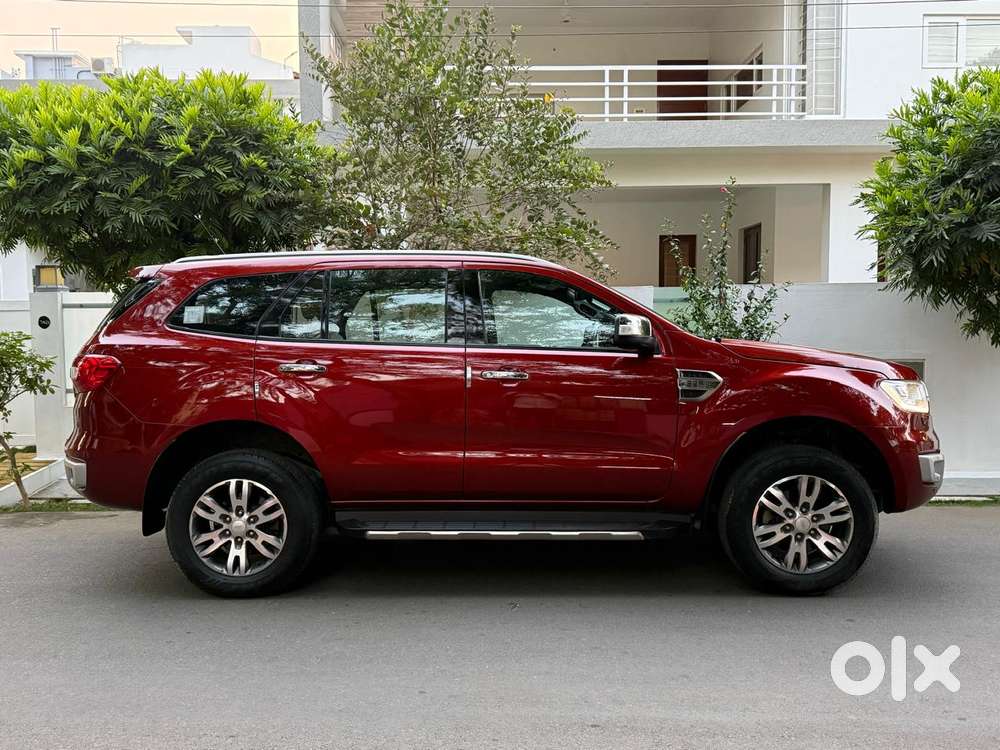 Ford Endeavour 2.2 Titanium At 4x2, 2016, Diesel