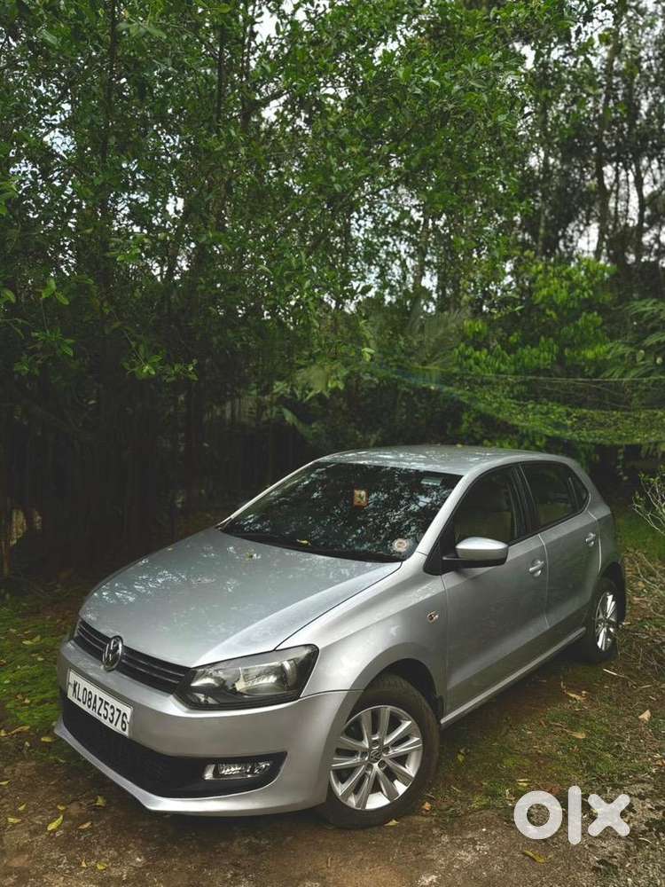 Volkswagen Polo Petrol Highline 2013 Well Maintained