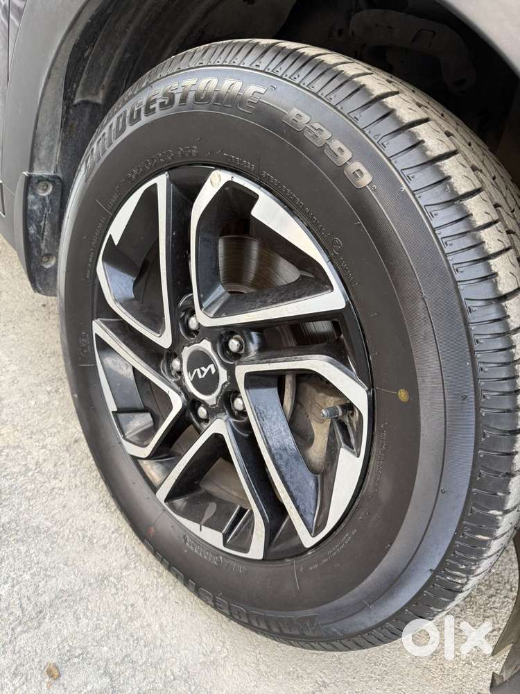 Kia Carens Luxury (o)1.5 Diesel At 7 Str, 2022, Diesel