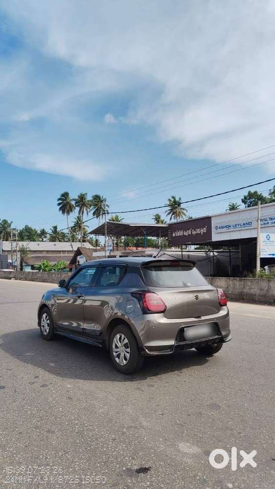 Maruti Suzuki Swift 1.2 Vxi (o), 2023, Petrol