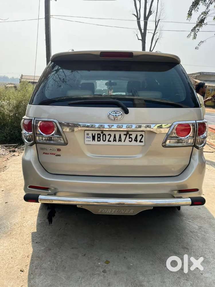 Toyota Fortuner 2012 Diesel 150000 Km Driven ,,