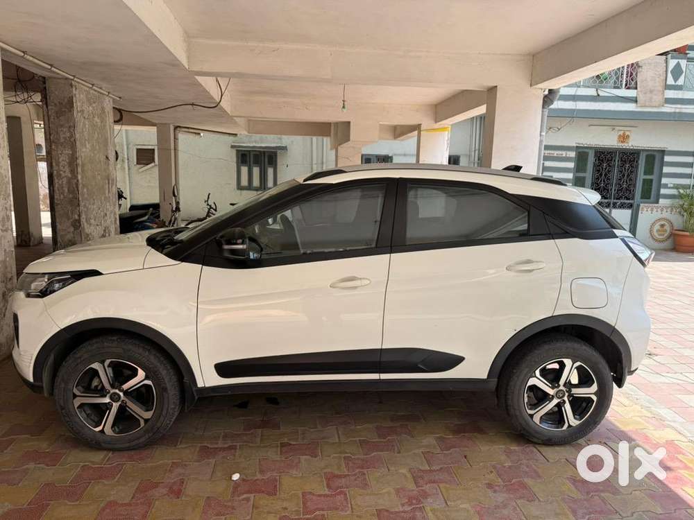 Tata Nexon Xza+ Diesel Automatic   Excellent Condition