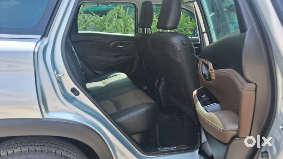 Toyota Urban Cruiser Hyryder 1.5 V Hybrid, 2025, Petrol