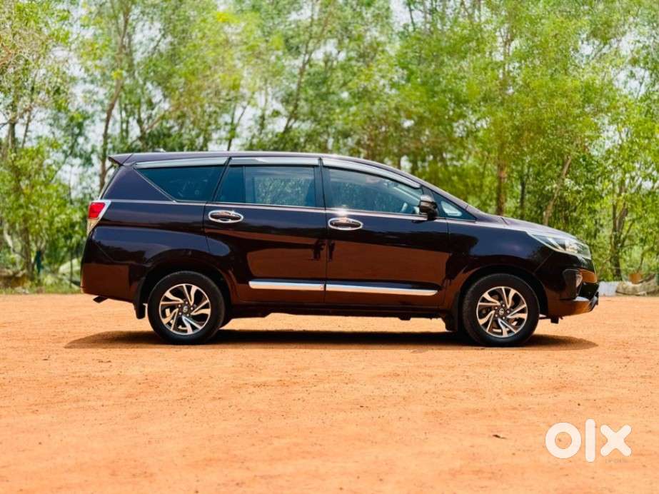 Toyota Innova Crysta [2020-ongoing] 2.4 Gx At 7 Str, 2021, Diesel