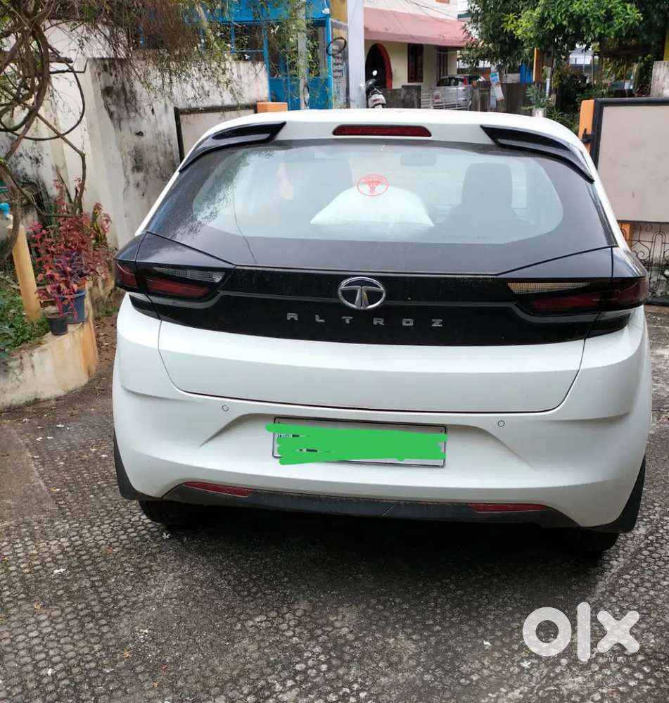 Tata Altroz Xe Petrol 2020 Nov