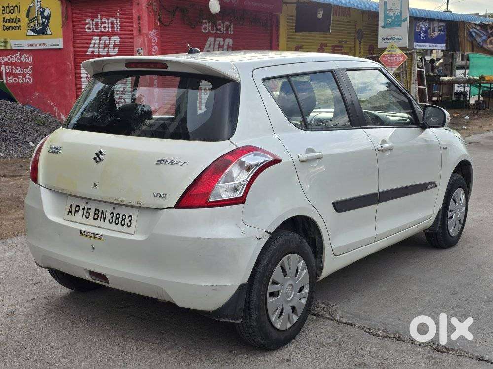 Maruti Suzuki Swift Vxi 1.2 Abs Bs-iv, 2014, Petrol