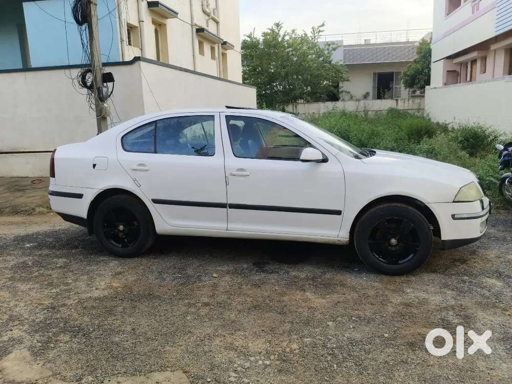 Skoda Laura 2008 Diesel 100000 Km Driven