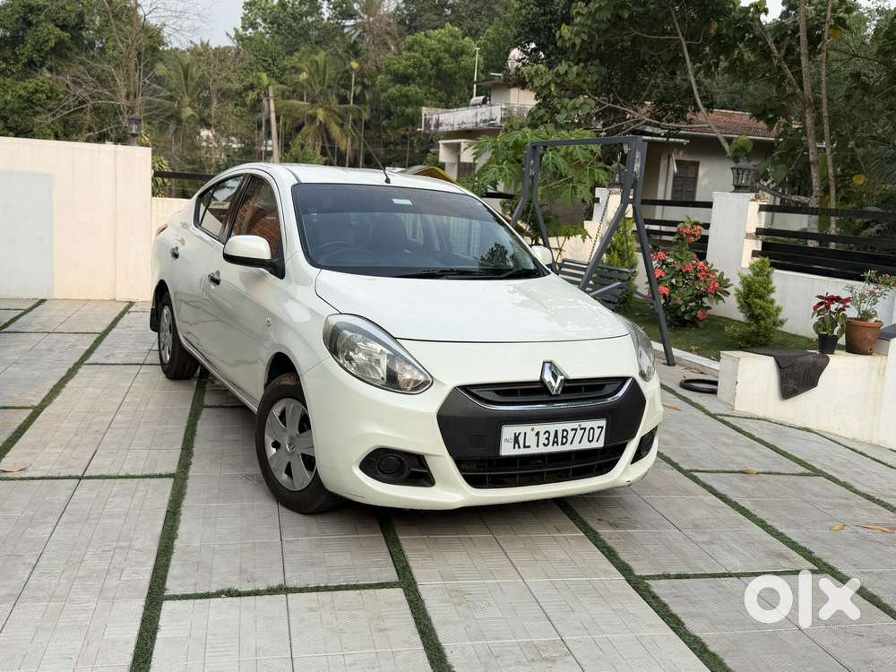 Renault Scala Rxe Petrol, 2014, Petrol