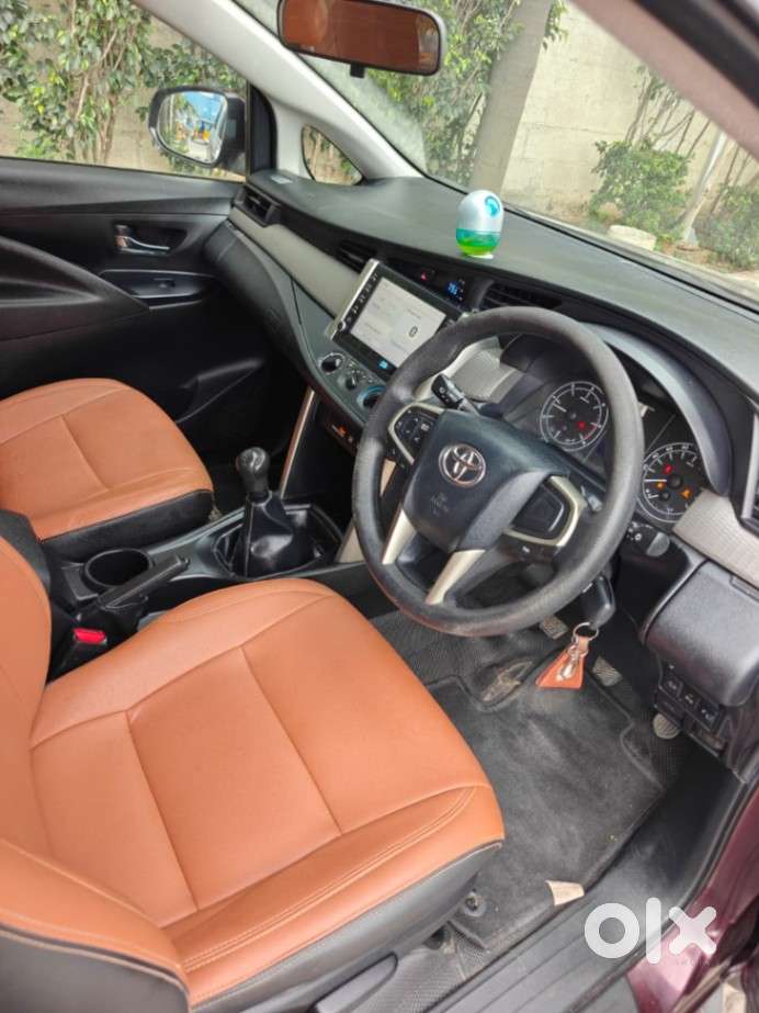 Toyota Innova Crysta 2.4 G Plus Mt 8 Str, 2021, Diesel