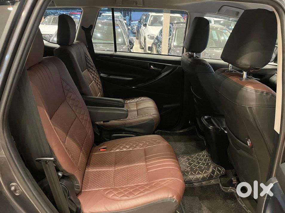 Toyota Innova Crysta