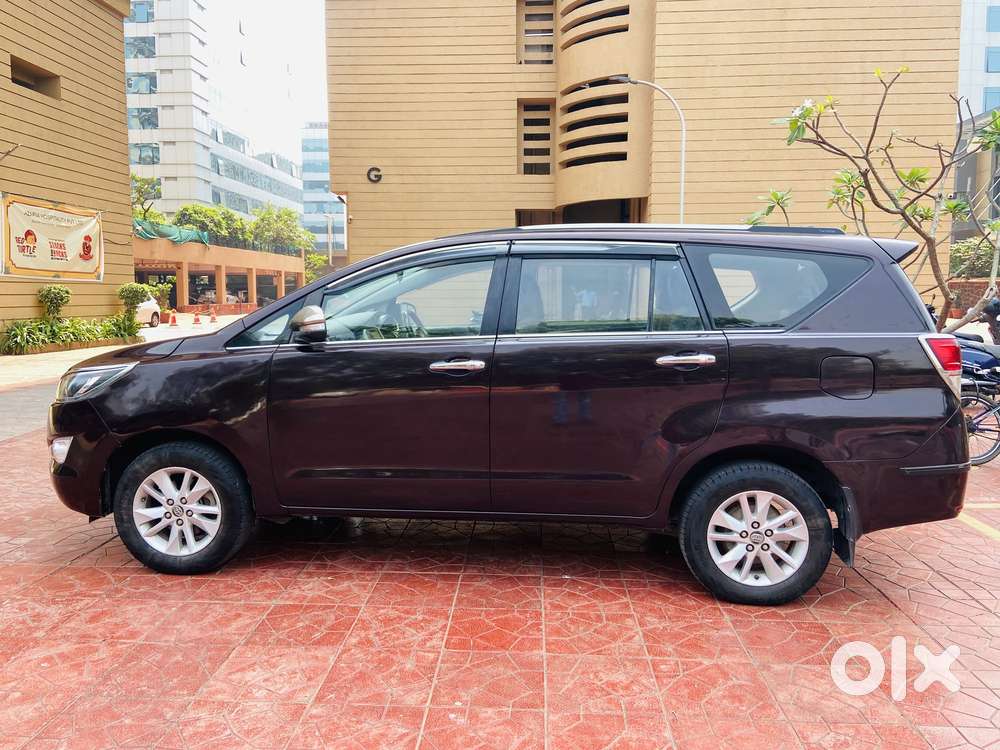 Toyota Innova Crysta 2.4 V, 2017, Diesel