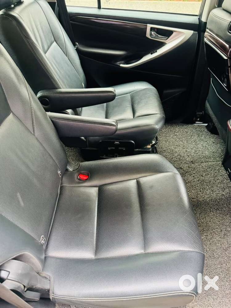 Toyota Innova Crysta [2020-ongoing] 2.4 Zx 7 Str, 2021, Diesel
