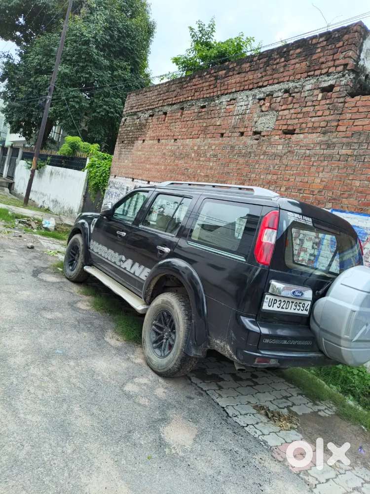 Ford Endeavour Diesel 2011 Year