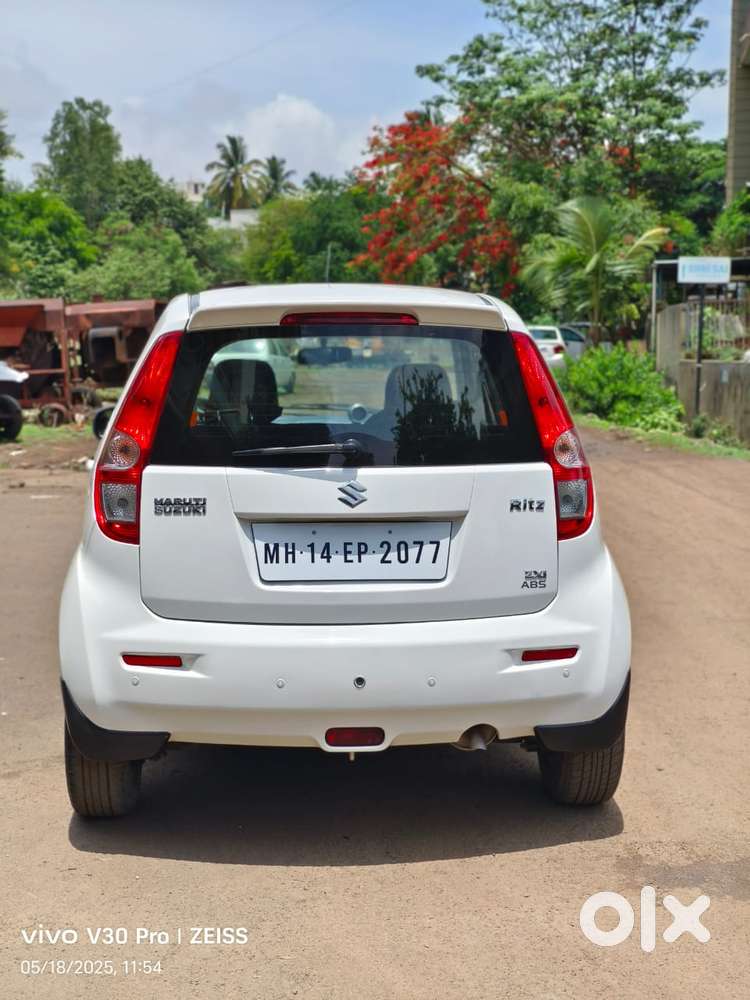 Maruti Suzuki Ritz Zxi, 2014, Petrol