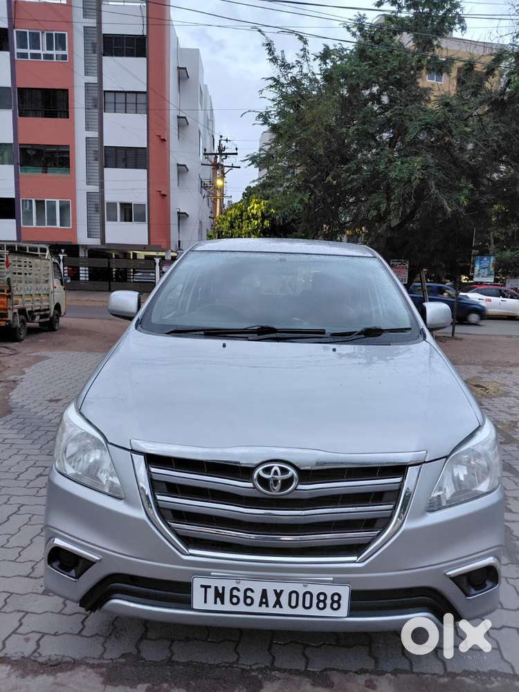 Toyota Innova 2.5 G (diesel) 8 Seater Bs Iv, 2016, Diesel