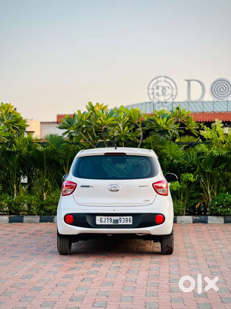 Hyundai I10 Sportz, 2017, Petrol