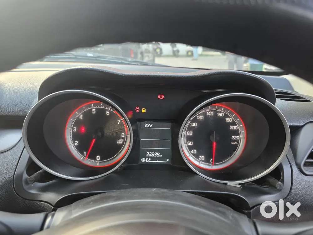 Maruti Suzuki Swift 2023 Petrol Well Maintained
