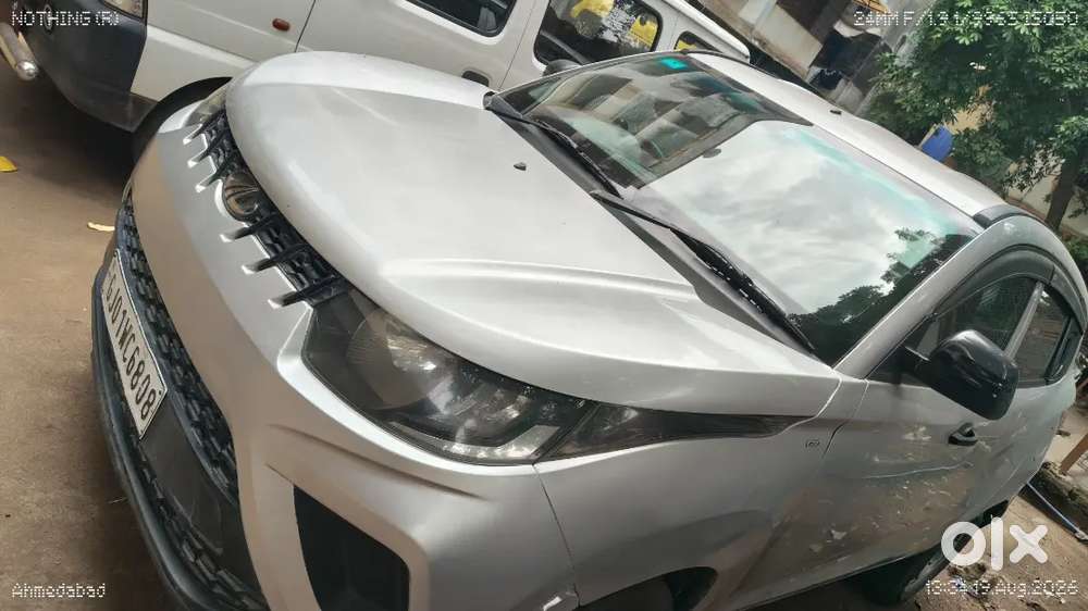 Mahindra Kuv 100 2018