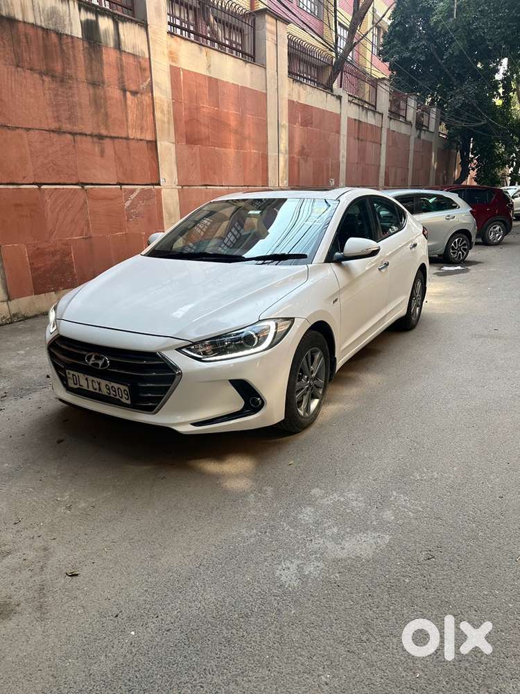 Hyundai New Elantra 2017 Petrol At 52000 Km Driven Mint Condition